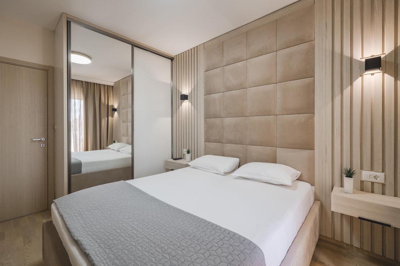 Harmony Apartments 포드고리차 외부 사진