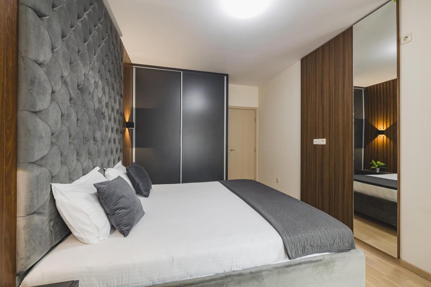 Harmony Apartments 포드고리차 외부 사진