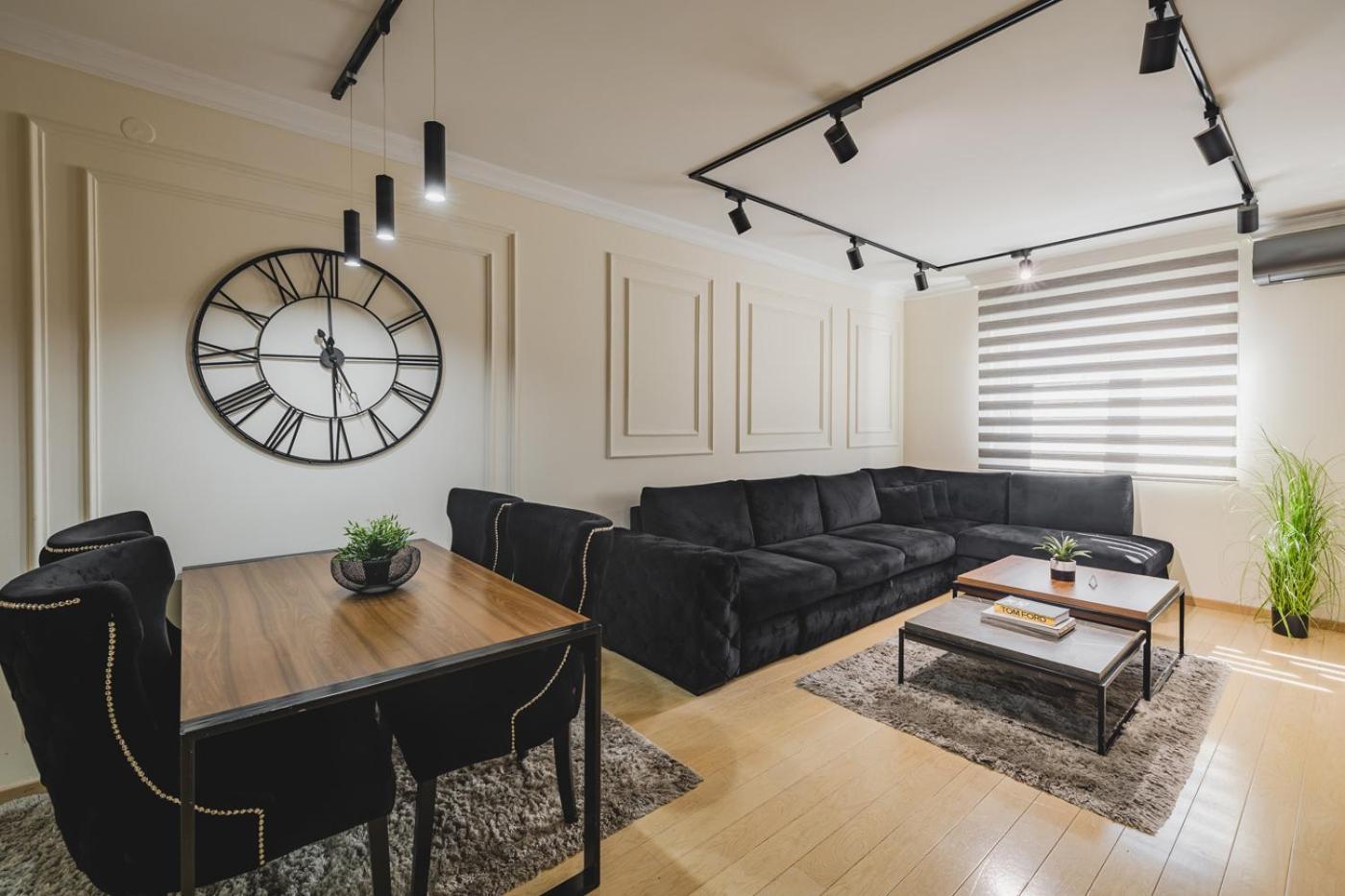 Harmony Apartments 포드고리차 외부 사진