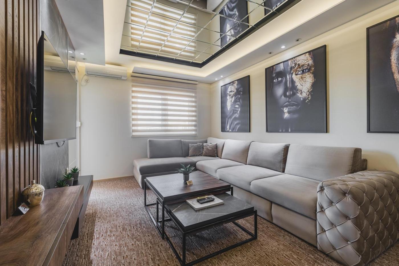 Harmony Apartments 포드고리차 외부 사진