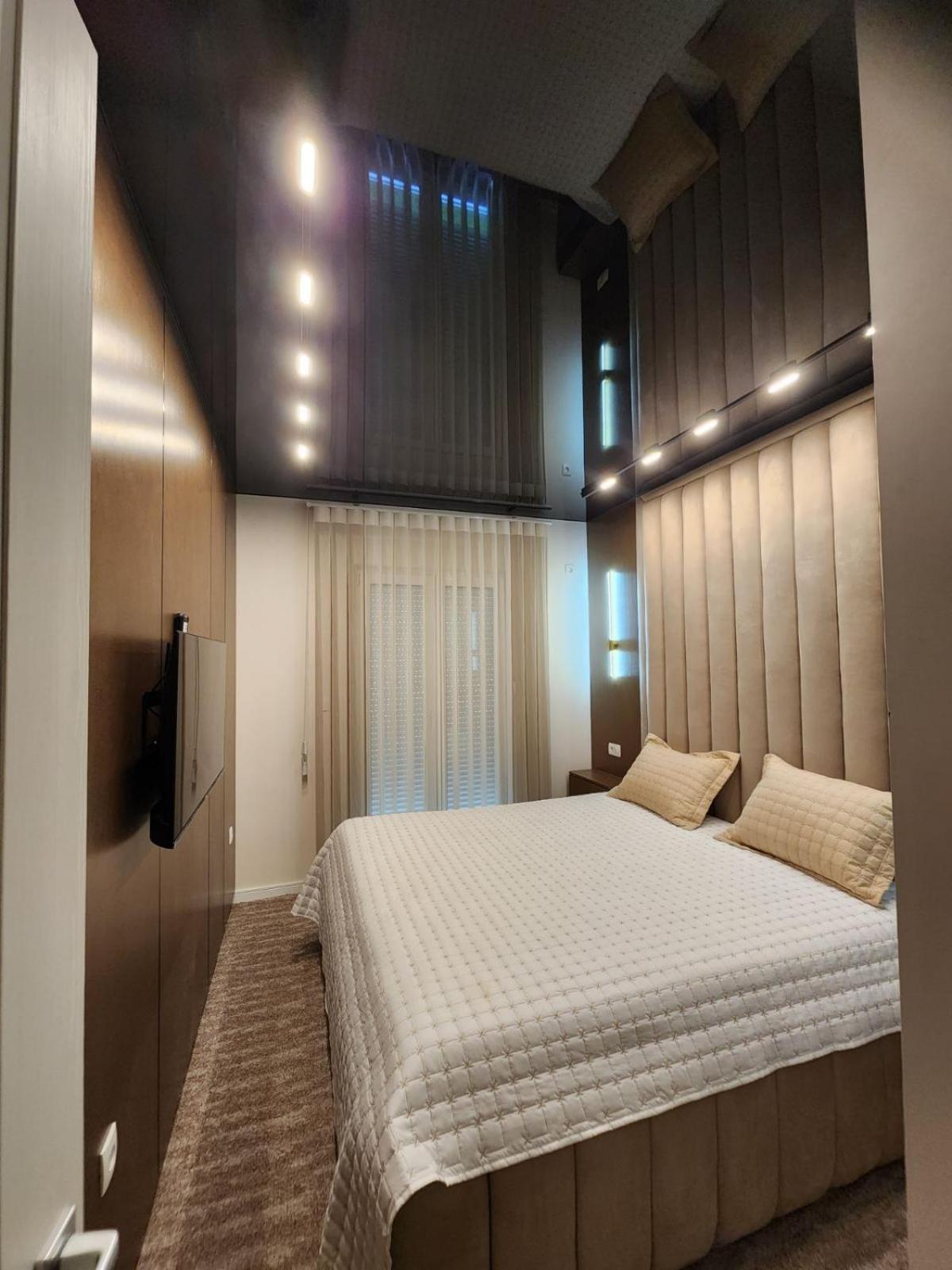 Harmony Apartments 포드고리차 외부 사진