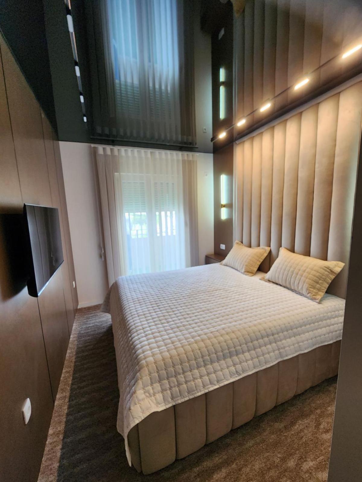 Harmony Apartments 포드고리차 외부 사진